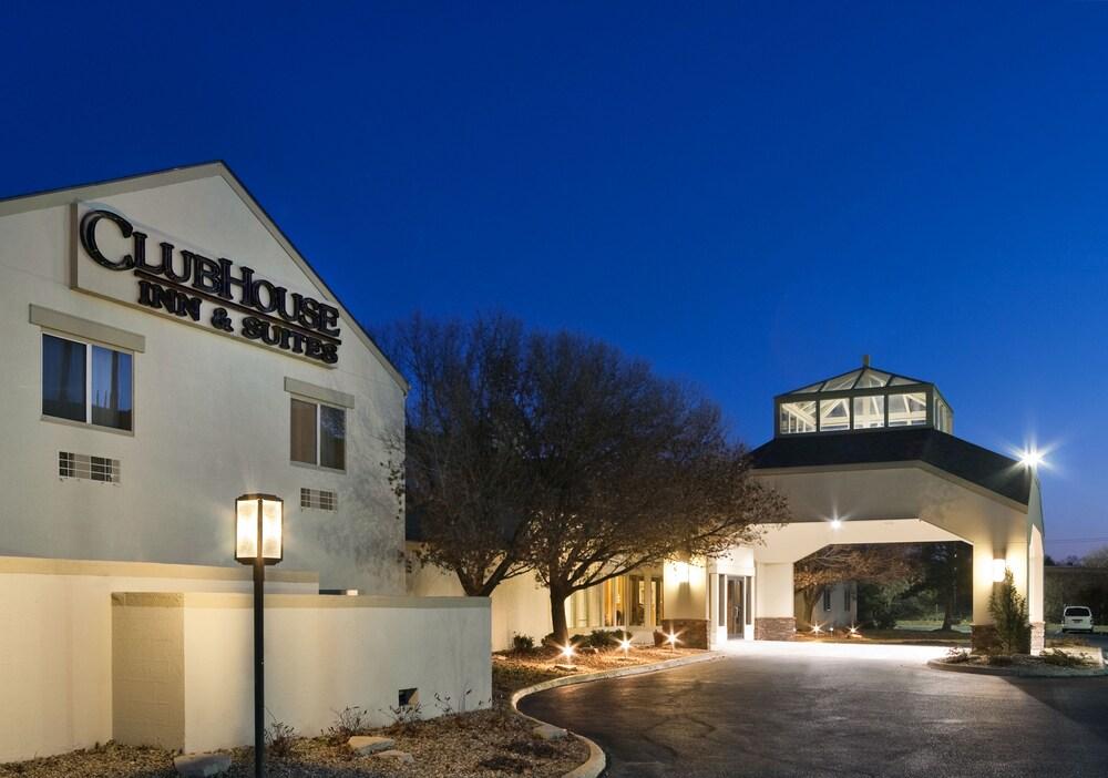 Endeavor Inn & Suites, Trademark Collection By Wyndham Topeka Eksteriør billede